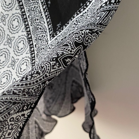 Reitmans Monochrome Patchwork Long Sleeve Dress - Picture 3 of 4